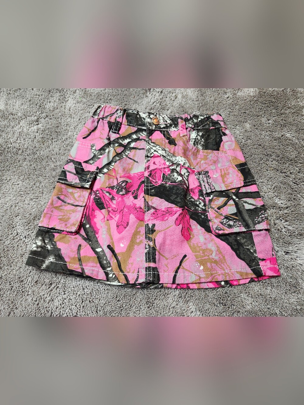 SHEIN Pink Floral Cargo Skirt with Black, Red and Accents